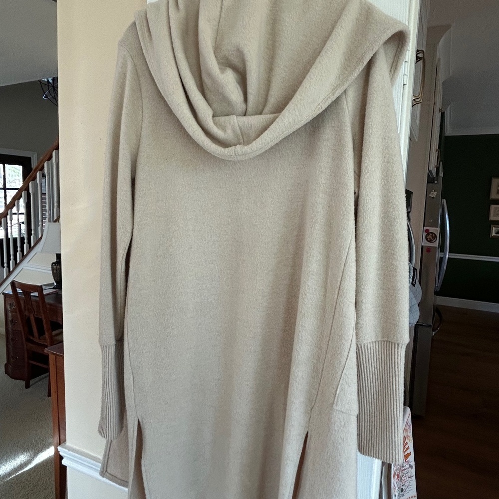 Theo & Spence long sweater hooded jacket/cape